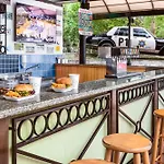 Üdülőközpont Sol By Melia Bay 4*