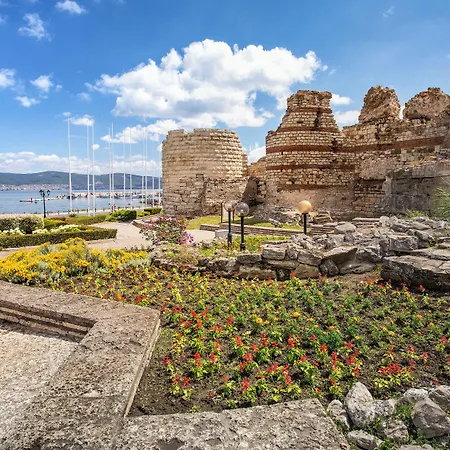 Üdülőközpont Sol By Melia Bay 4*