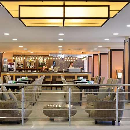 Sol By Meliá Bay Rezort 4*